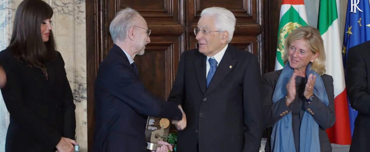 Il Presidente Mattarella e il Prof. Giovanni Apolone